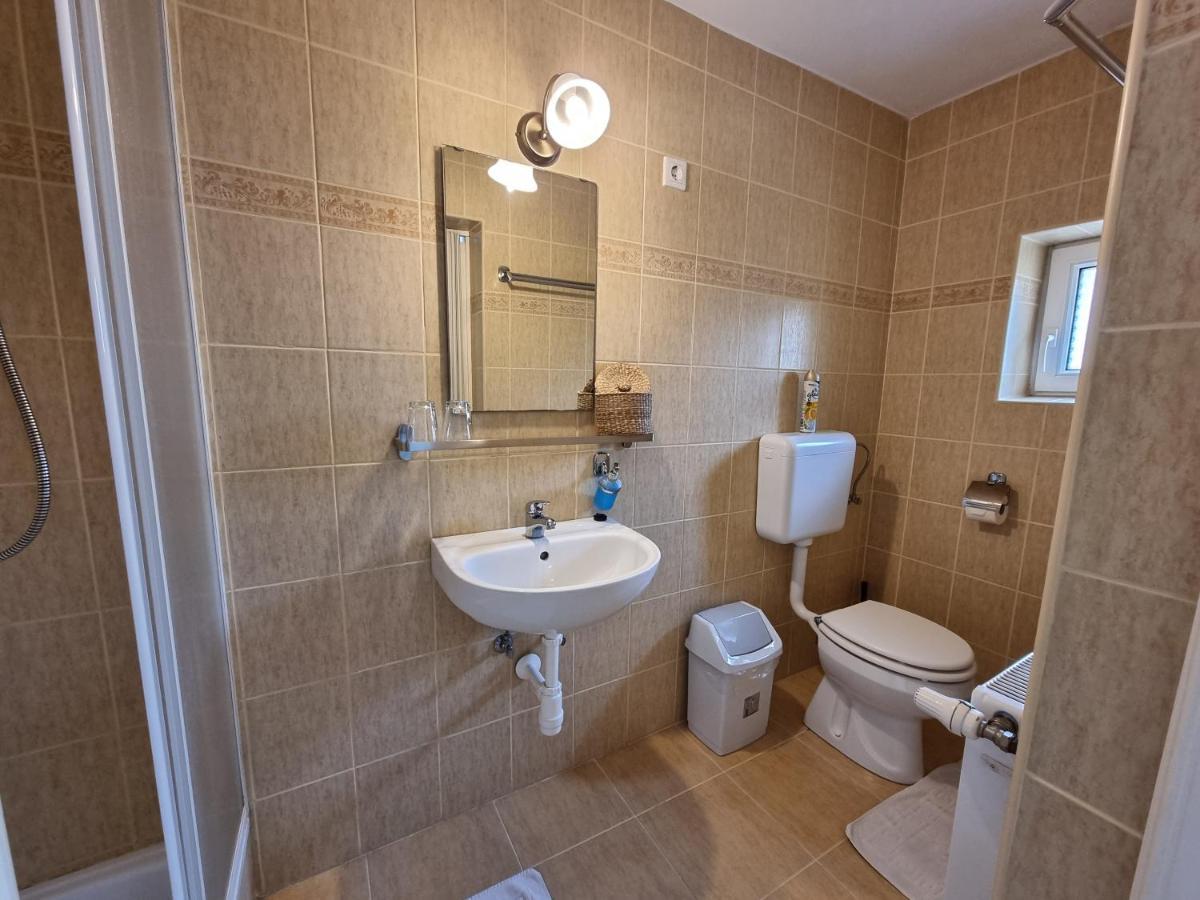 Abigél Vendégház Miskolc Esterno foto
